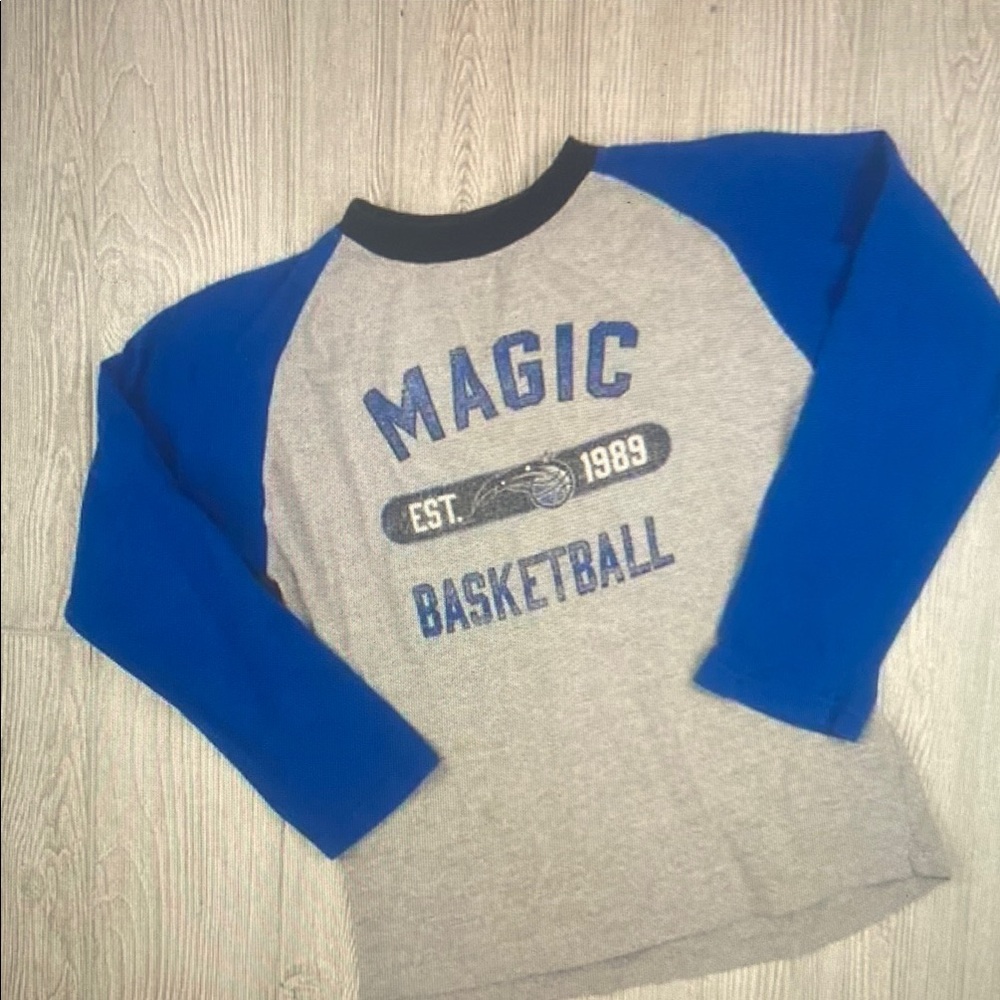 Vintage NBA Orlando Magic Jersey
Style T-Shirt Youth XL Gray Blue